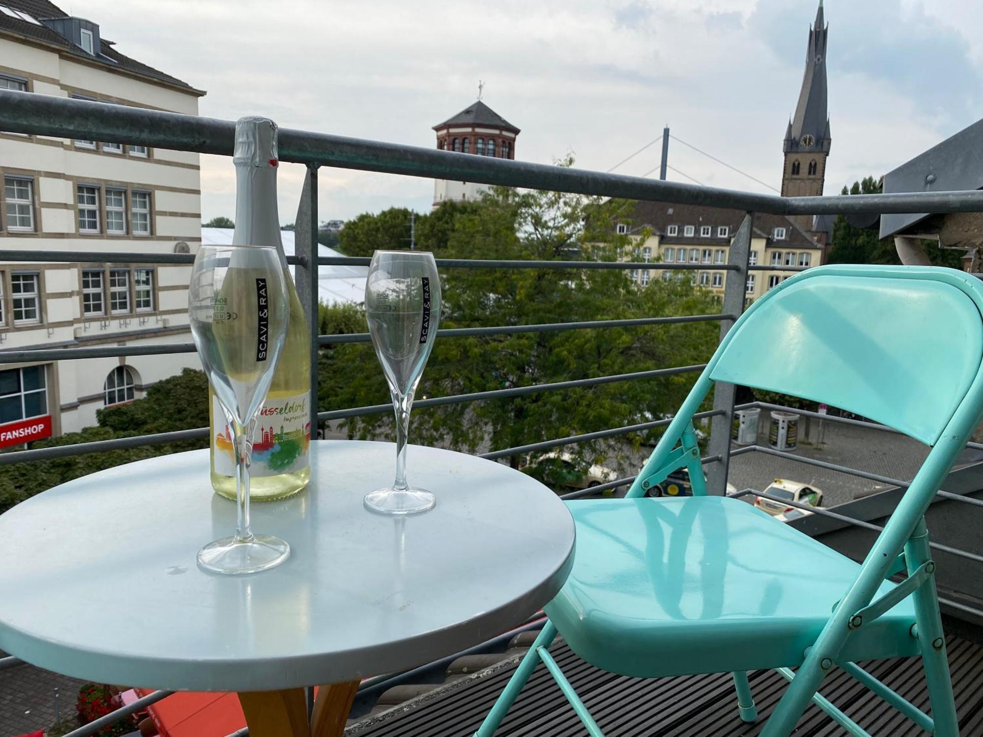 Avi Burgplatz Apartamento Düsseldorf