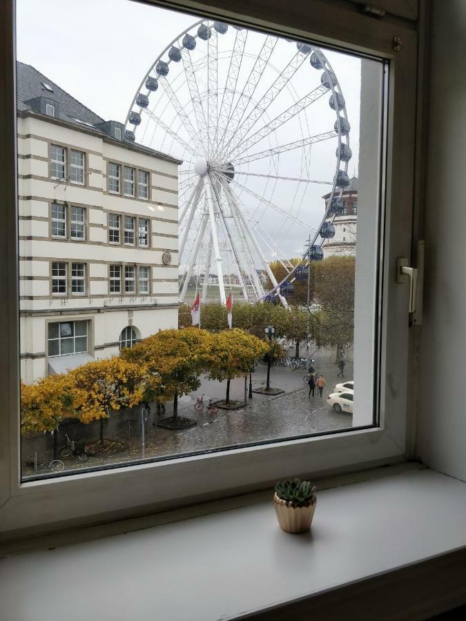 Avi Burgplatz